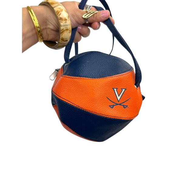 Virginia Cavaliers Basketball crossbody purse - Picture 2 of 4